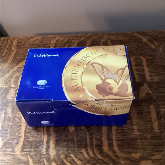 Hummel ~Carnival - Picture 13 of 14